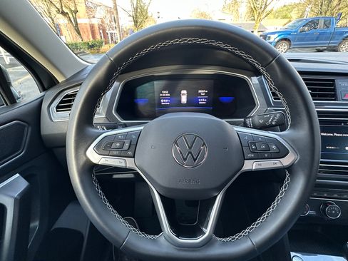 Used 2023 Volkswagen Tiguan S image 2