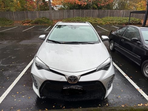 Used 2019 Toyota Corolla SE image 12