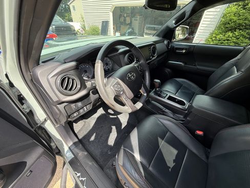 Used 2021 Toyota Tacoma TRD Pro AWD/4WD image 14