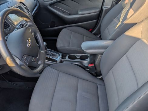 Used 2018 Kia Forte LX w/ LX Popular Package FWD image 12