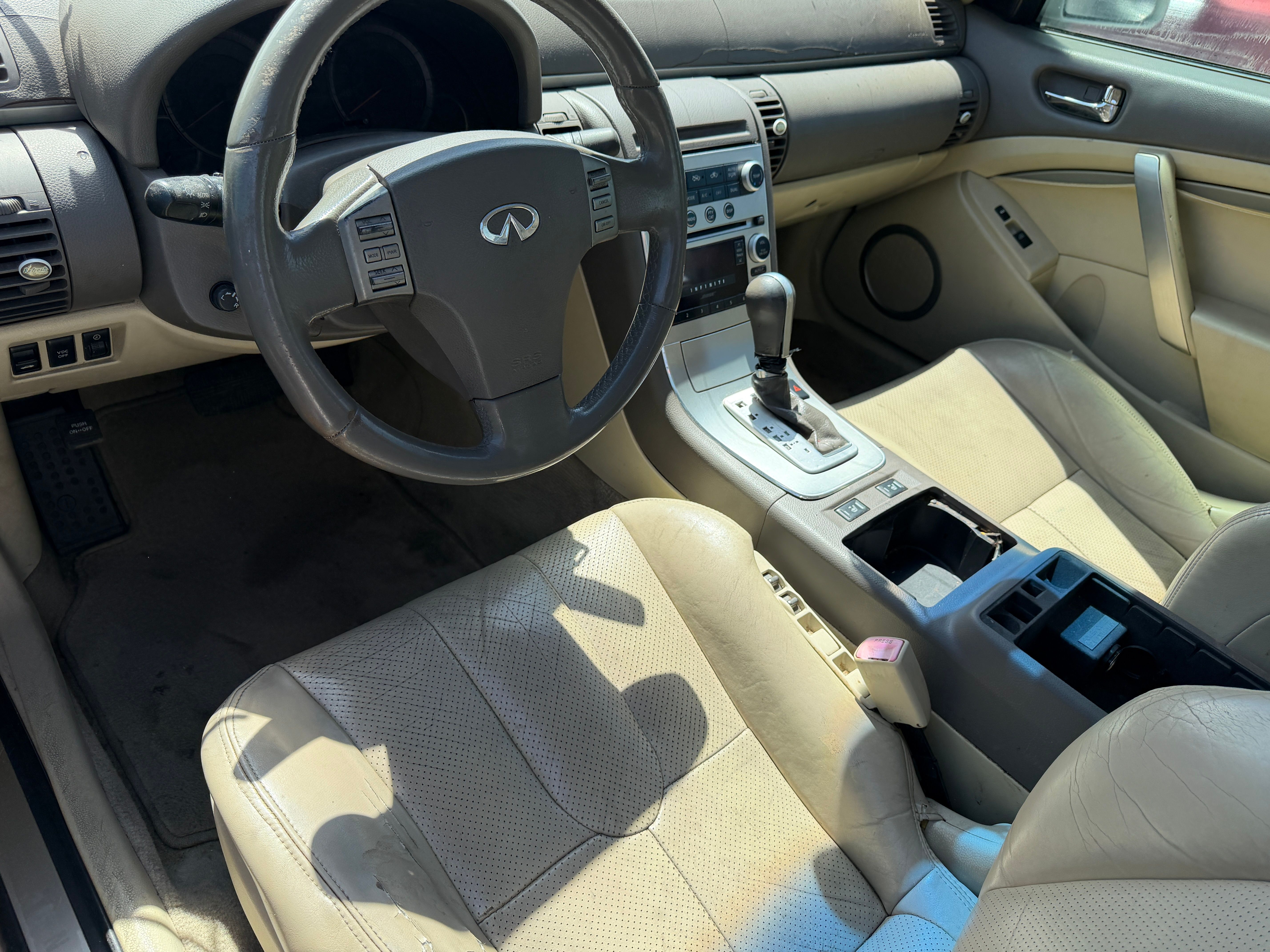 Used 2005 INFINITI G35 Coupe w/ (P01) Premium Pkg RWD image 2