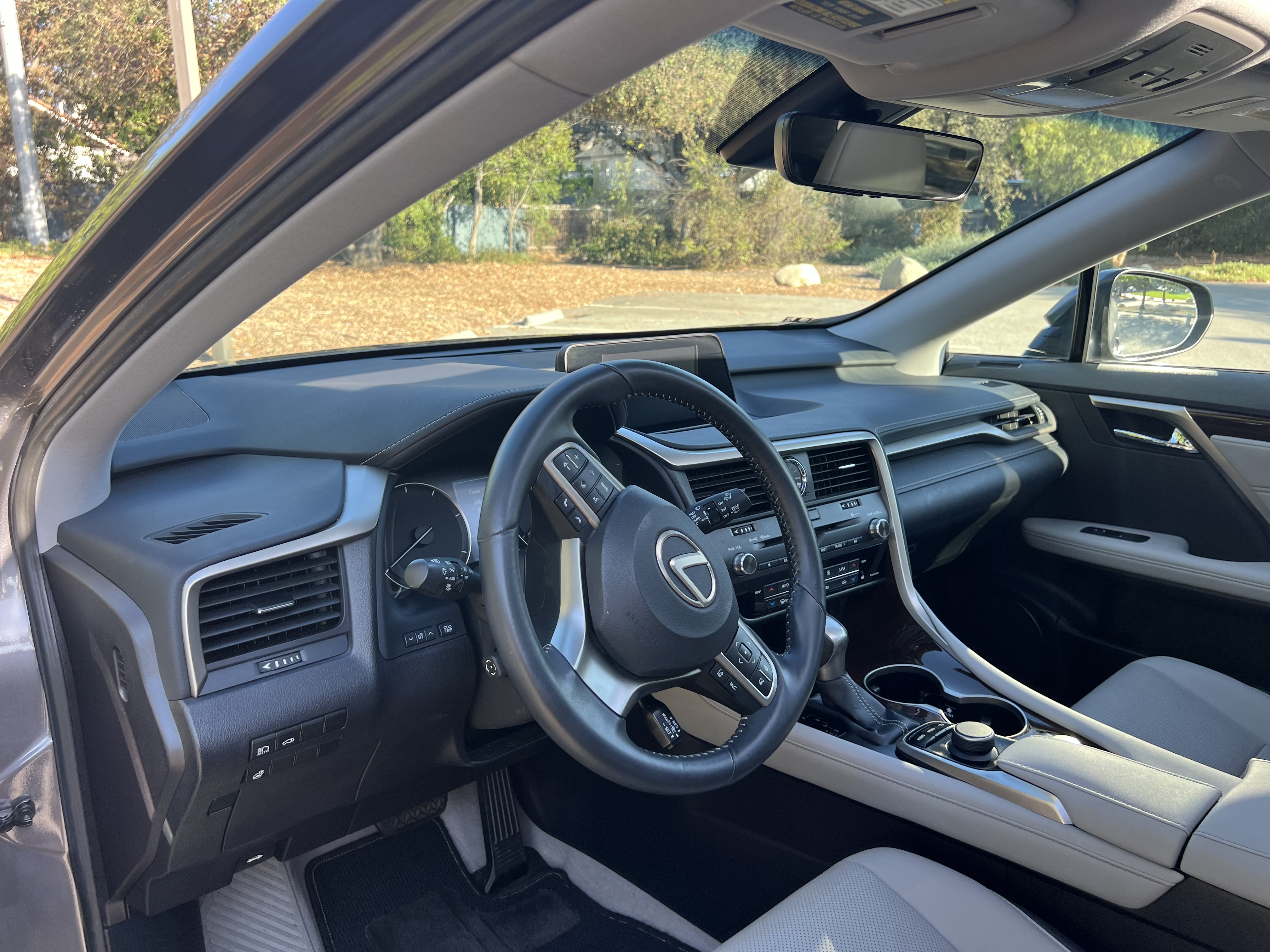 Used 2017 Lexus RX 350 FWD w/ Premium Package image 16