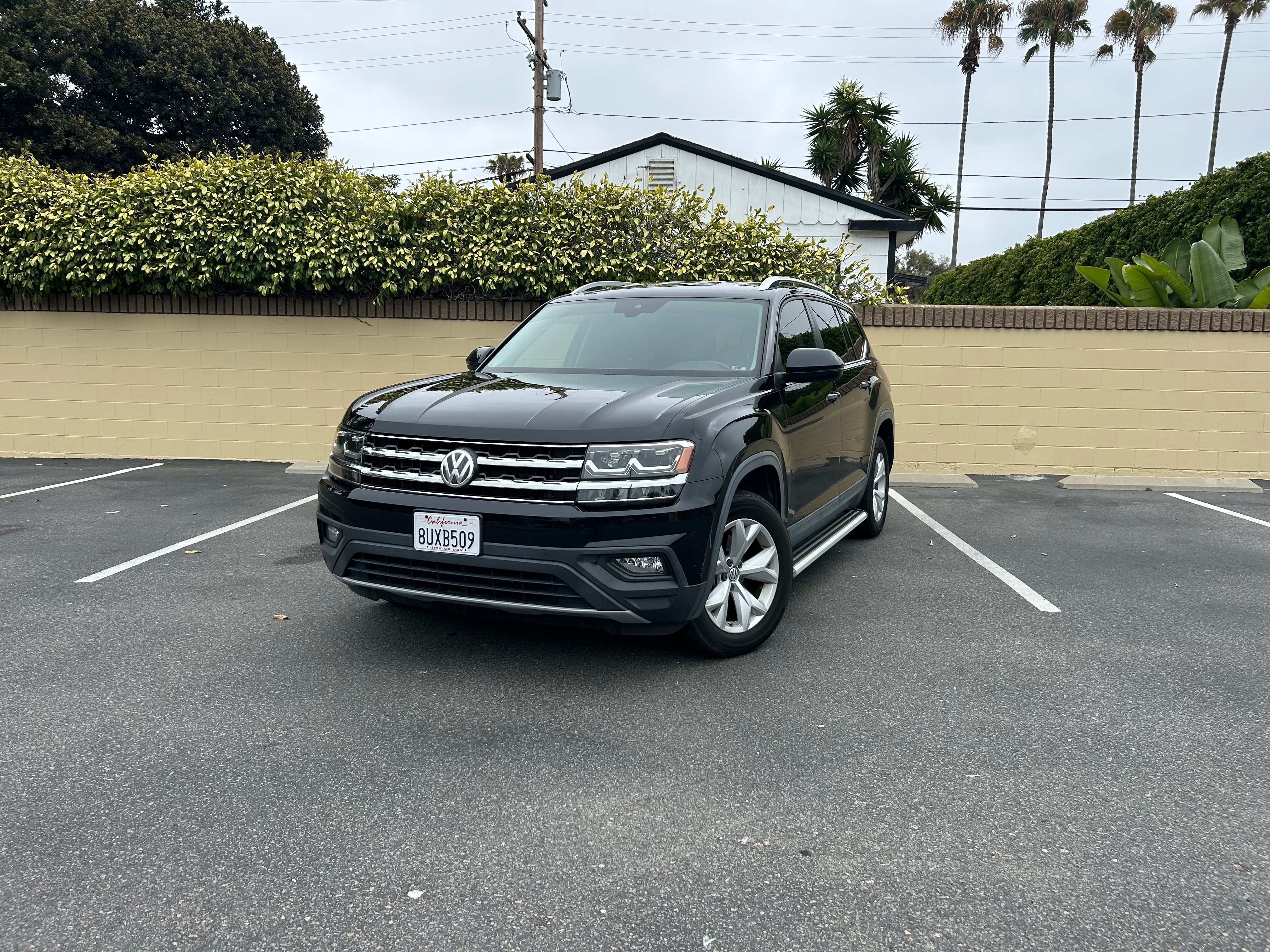 Used 2018 Volkswagen Atlas SE FWD image 2