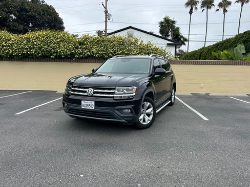 Used 2018 Volkswagen Atlas SE FWD image 2
