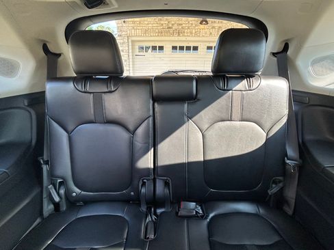 Used 2025 Honda Pilot Touring image 27