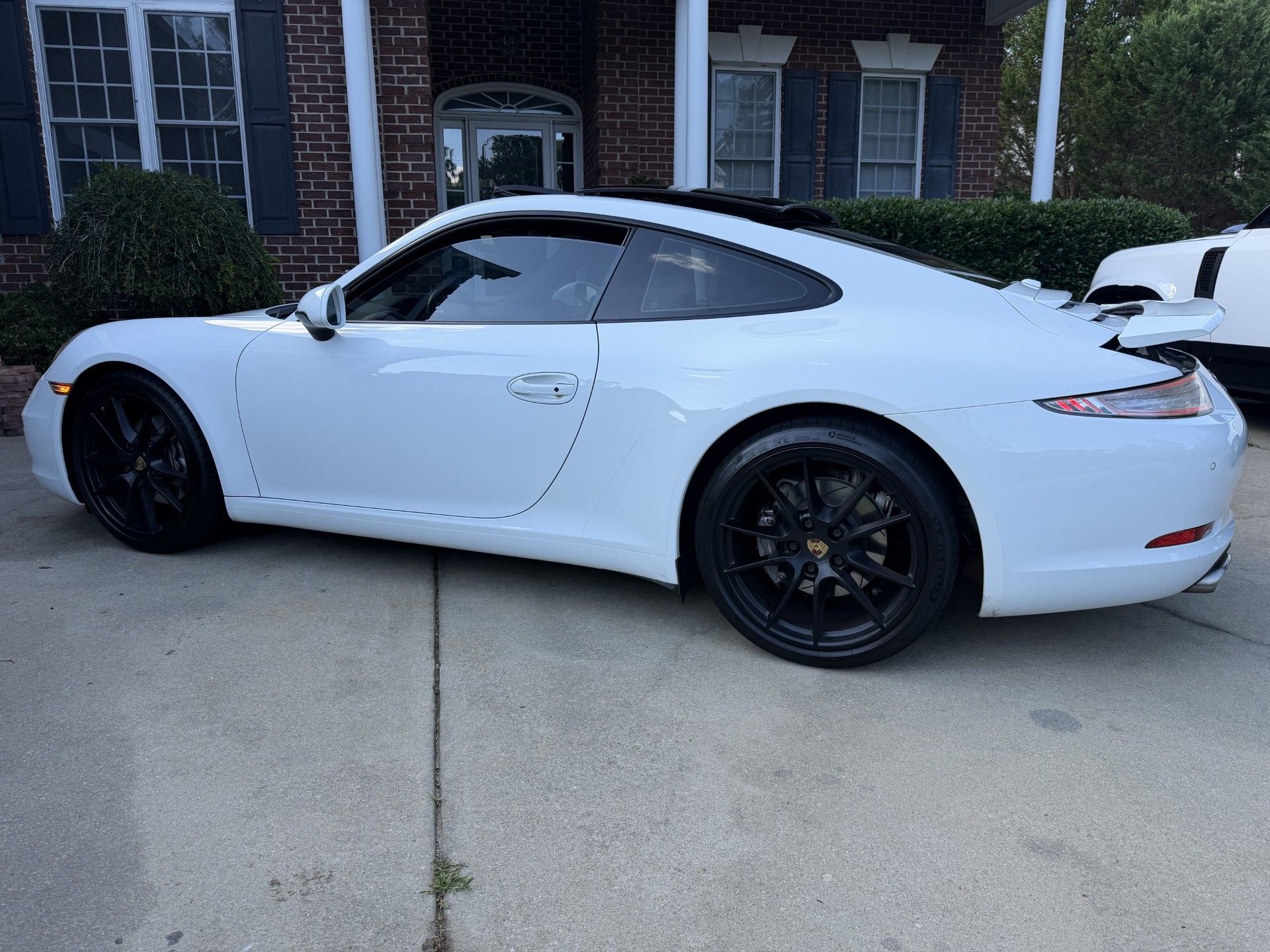 Used 2015 Porsche 911 Carrera image 9