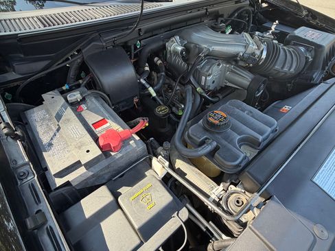 Used 2003 Ford F150 Lightning RWD image 21