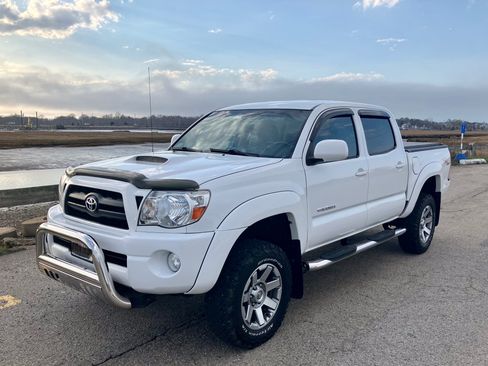 Used 2008 Toyota Tacoma 4x4 Double Cab image 2