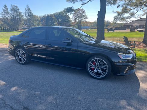 Used 2023 Audi S4 Premium Plus image 8