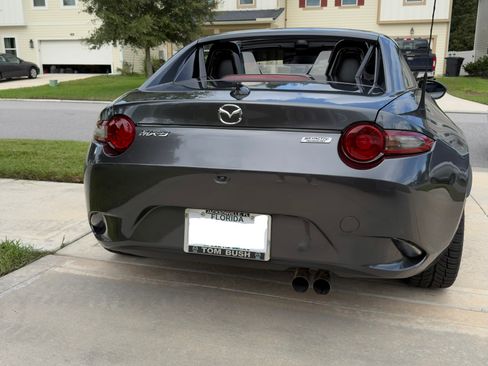 Used 2019 MAZDA MX-5 Miata RF Grand Touring RWD image 10