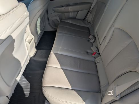 Used 2010 Subaru Outback 3.6R Limited w/ Popular Equipment Group 2A image 13