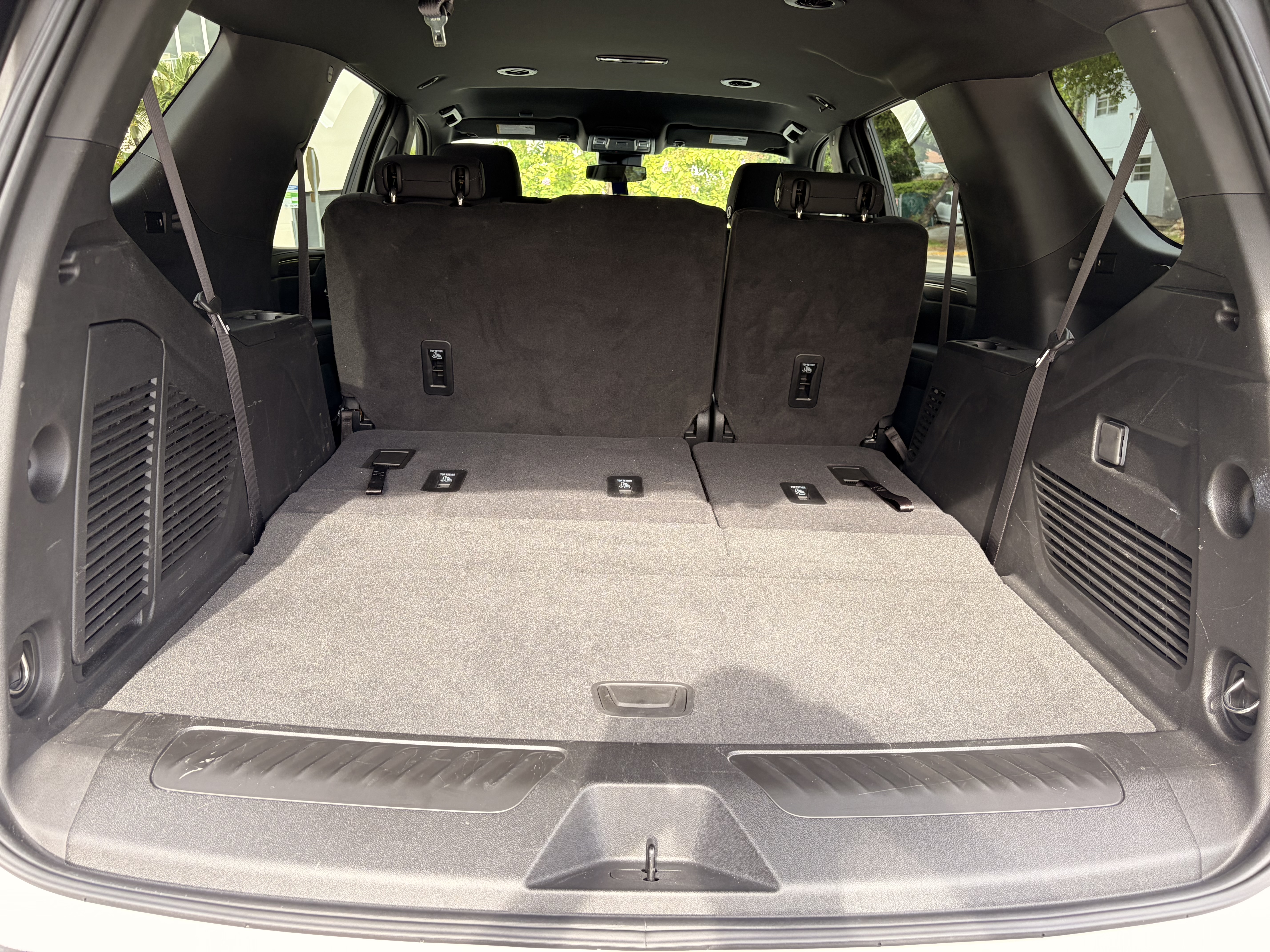 Used 2024 Chevrolet Tahoe LS RWD image 17