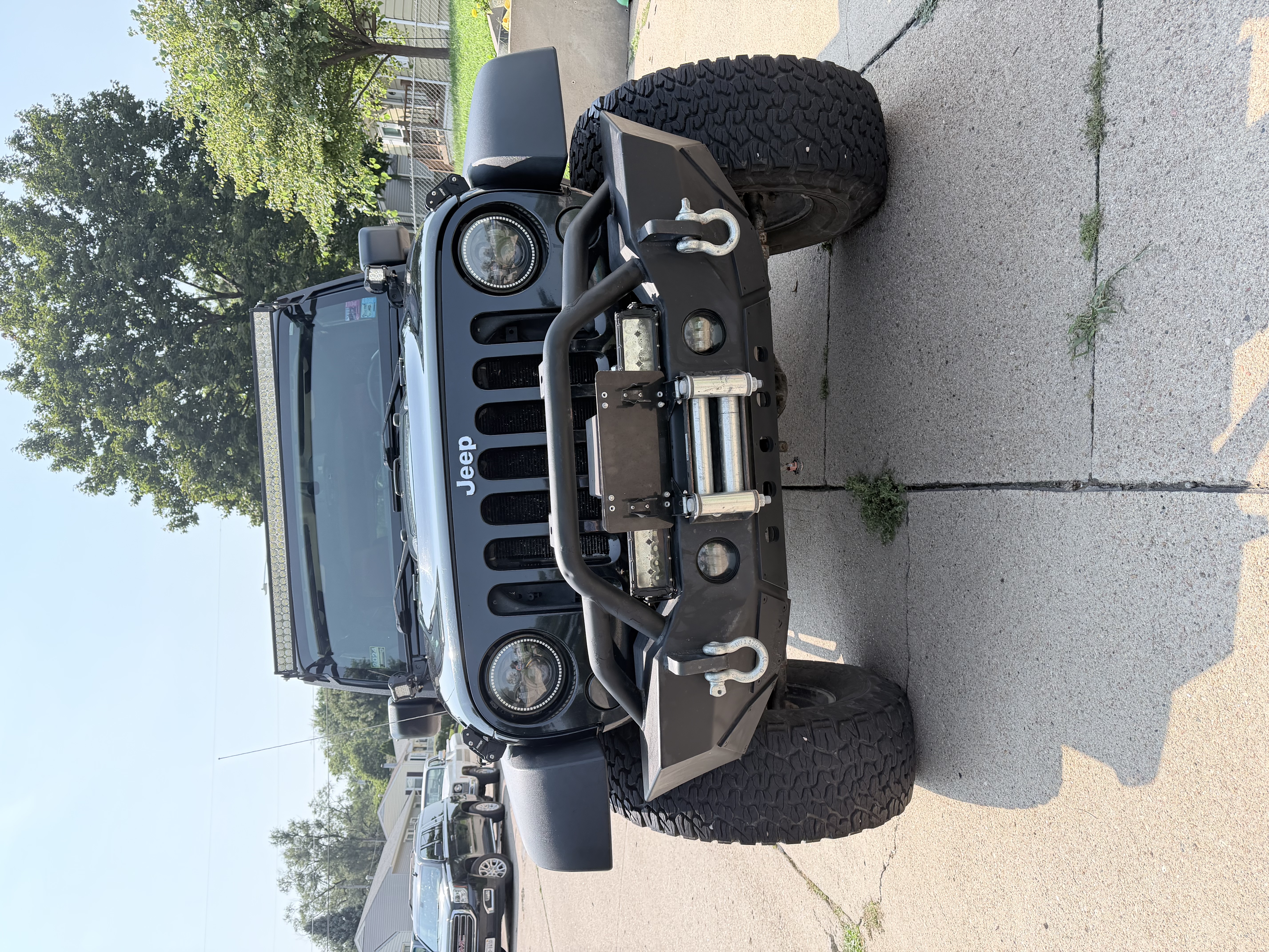 Used 2013 Jeep Wrangler Unlimited Rubicon AWD/4WD image 2