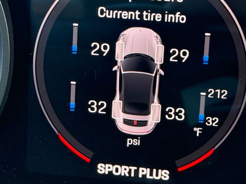 Used 2022 Porsche 911 Carrera S image 8