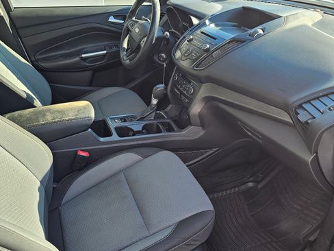 Used 2017 Ford Escape SE image 13