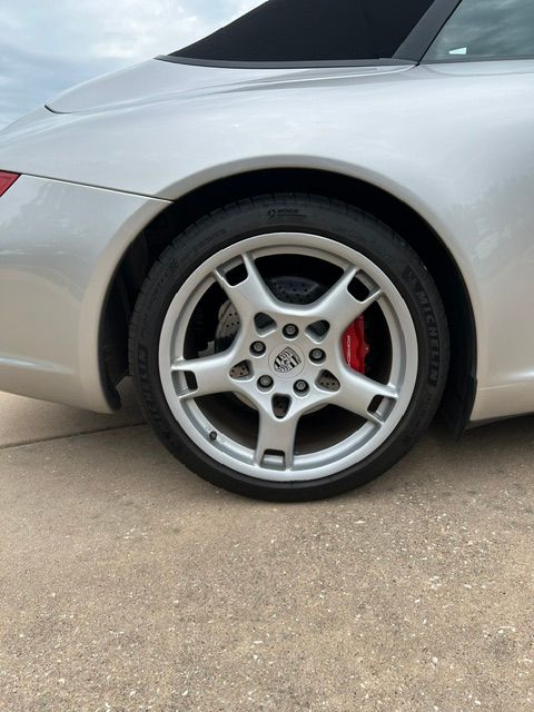 Used 2006 Porsche 911 Carrera S RWD image 15