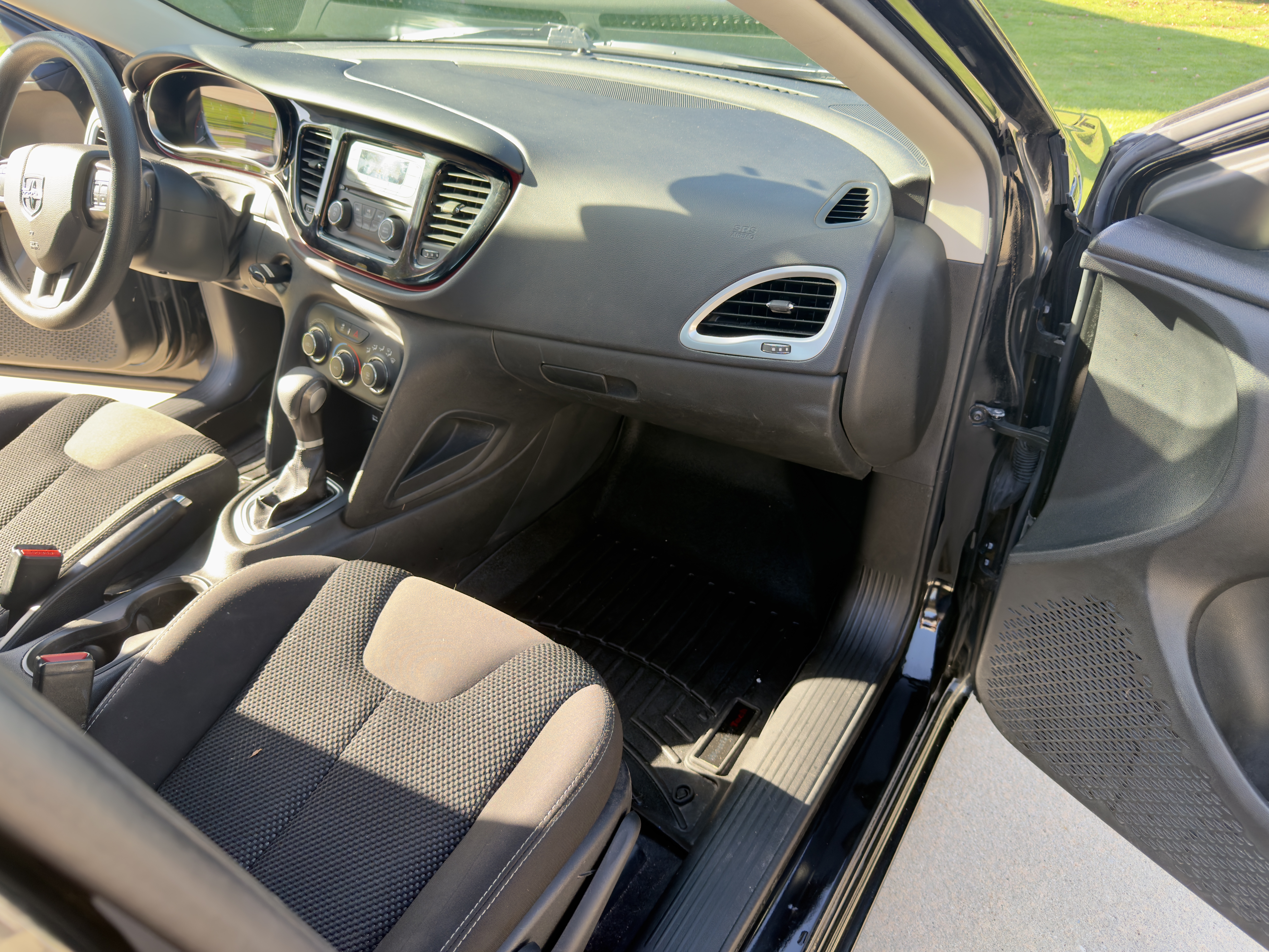 Used 2015 Dodge Dart SXT FWD image 8