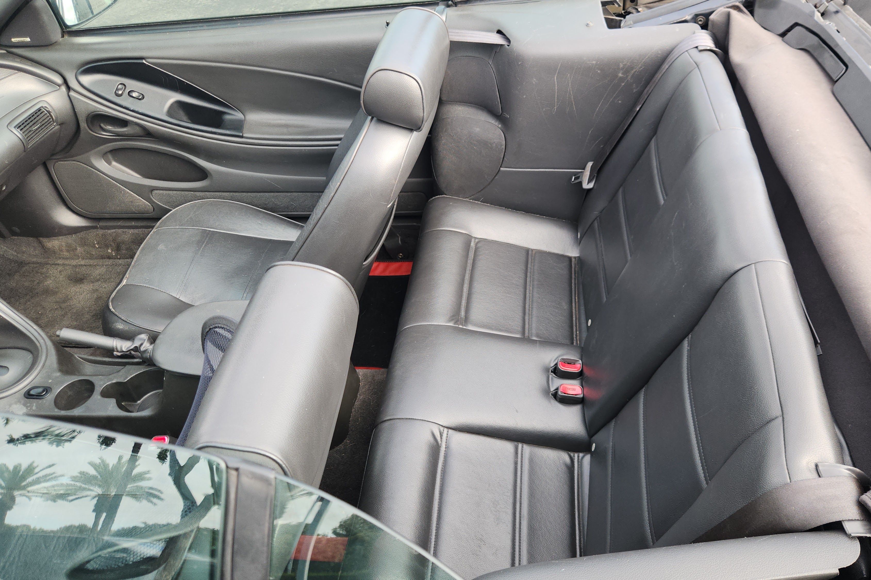 Used 2004 Ford Mustang Premium RWD image 19