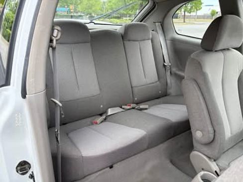 Used 2002 Hyundai Accent GS FWD image 8