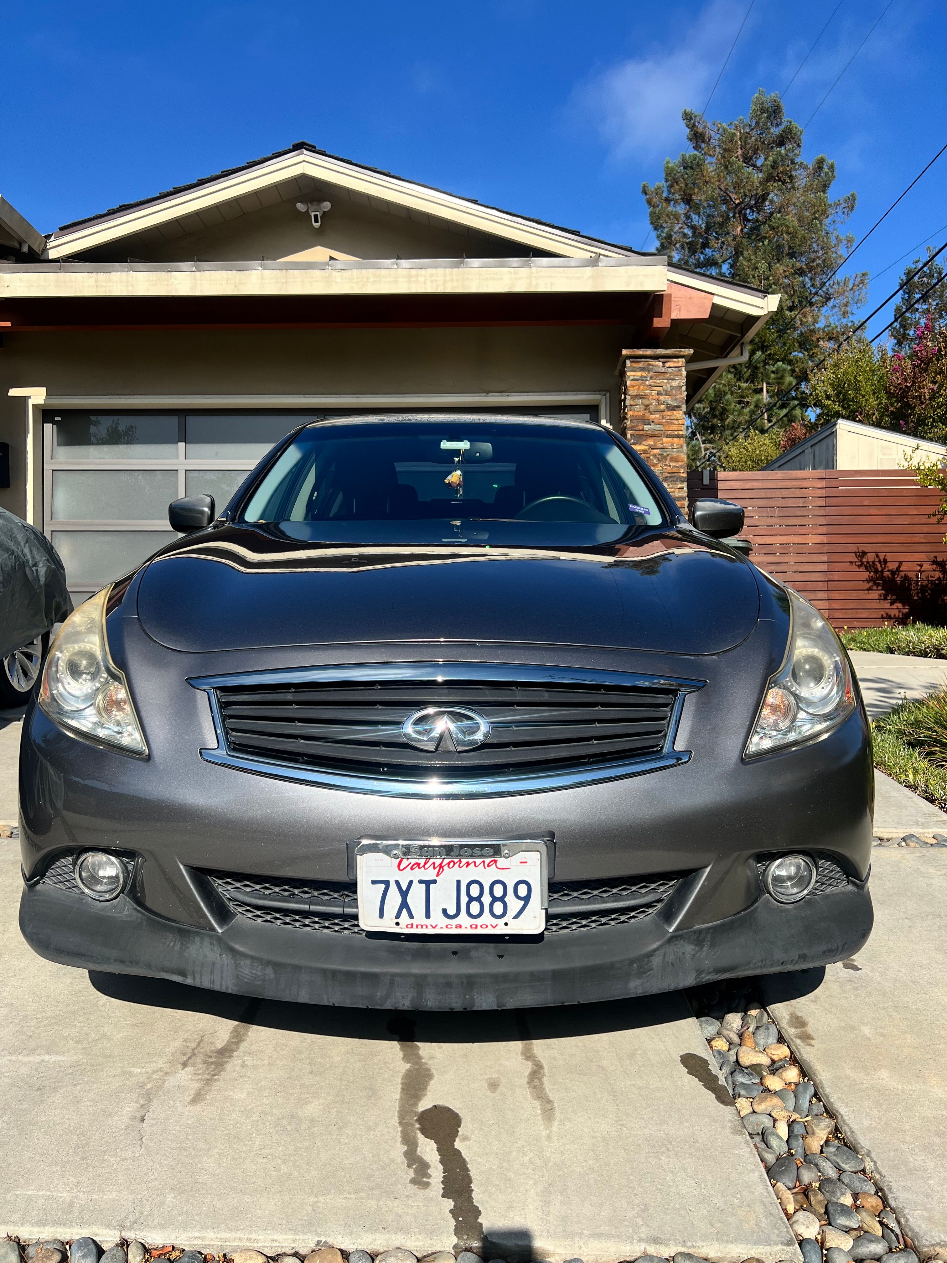 Used 2010 INFINITI G37 Journey w/ Premium Pkg RWD image 6