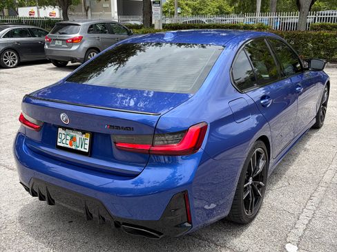 Used 2023 BMW M340i RWD image 8