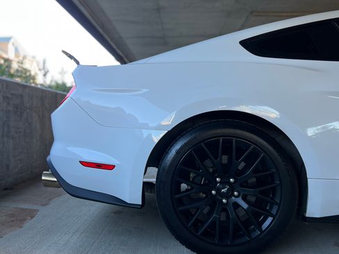 Used 2018 Ford Mustang GT Premium image 10