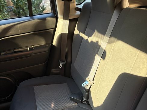 Used 2014 Jeep Compass Sport w/ Power Value Group image 16