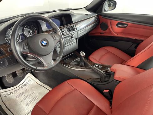 Used 2011 BMW 328i Convertible RWD image 2