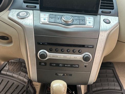 Used 2013 Nissan Murano S image 12