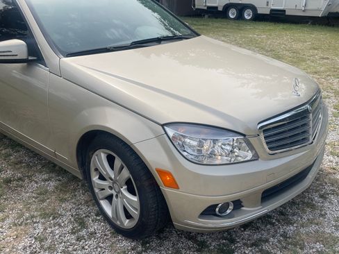 Used 2010 Mercedes-Benz C 300 4MATIC Sedan image 9