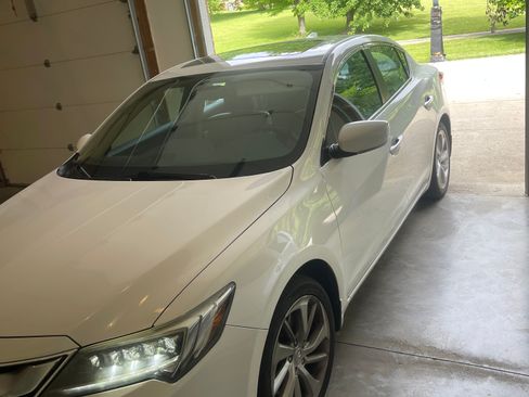 Used 2016 Acura ILX FWD image 4