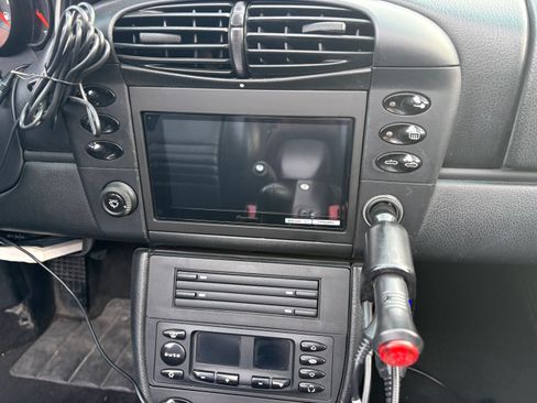 Used 2001 Porsche 911 Carrera image 19