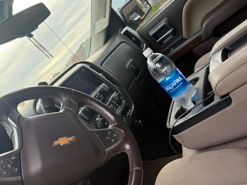 Used 2018 Chevrolet Silverado 1500 LT w/ All Star Edition image 8