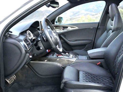 Used 2018 Audi S6 Prestige w/ S Sport Package image 2