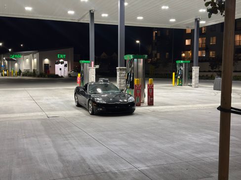 Used 2013 Chevrolet Corvette Coupe w/ 2LT Preferred Equipment Group image 7