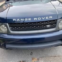 Used 2011 Land Rover Range Rover Sport HSE AWD/4WD image 6