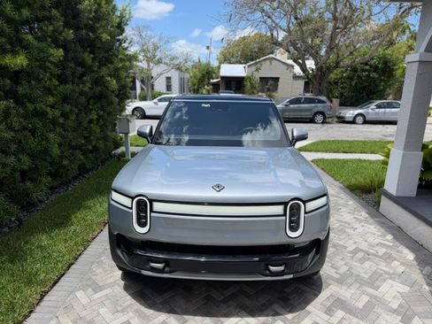 Used 2024 Rivian R1S Adventure AWD/4WD image 4