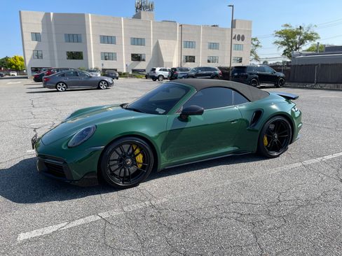 Used 2021 Porsche 911 Turbo S image 6
