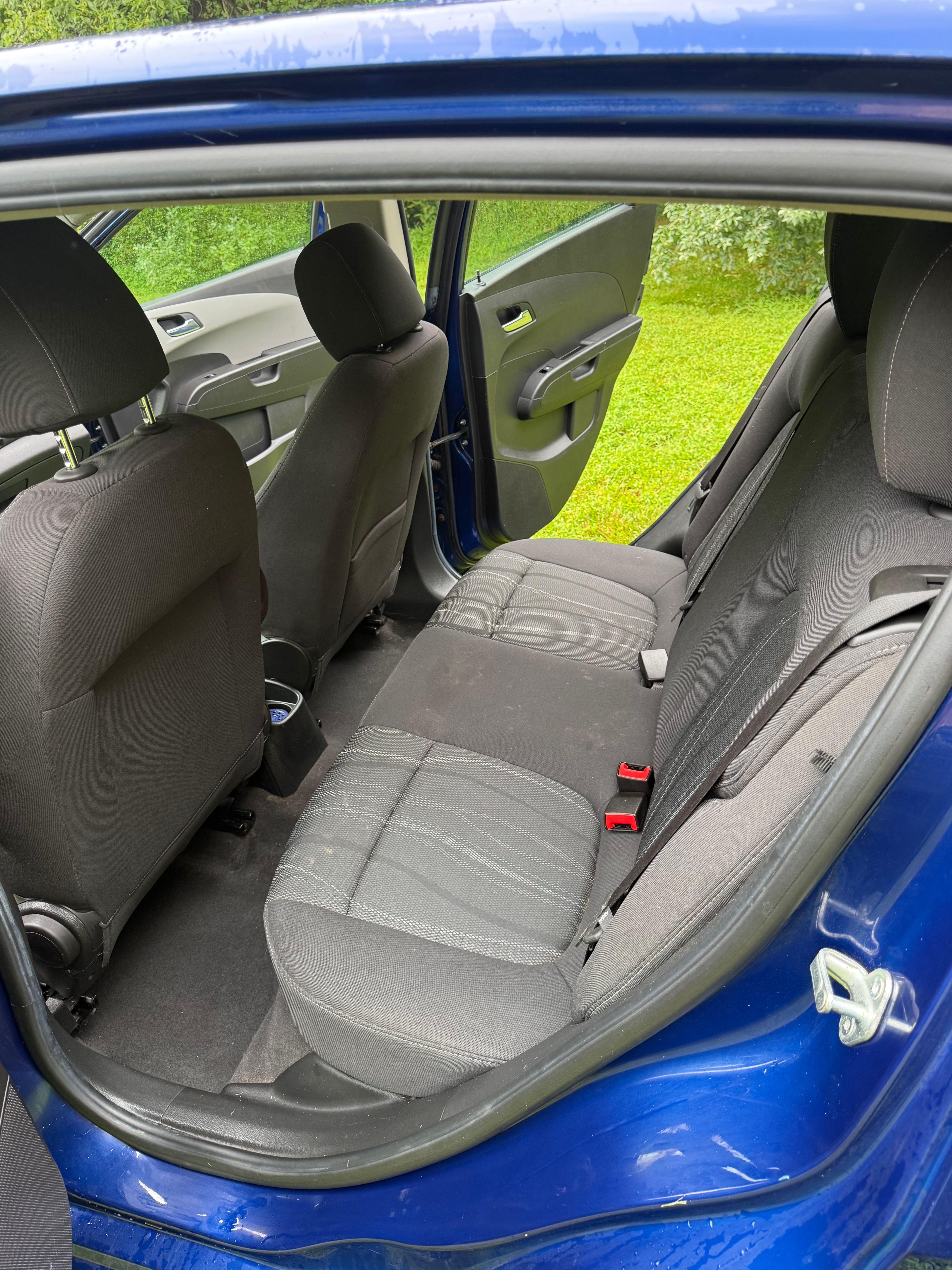 Used 2014 Chevrolet Sonic LT w/ Fun and Sun Package FWD image 11