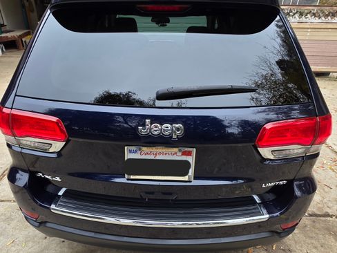 Used 2016 Jeep Grand Cherokee Limited image 2