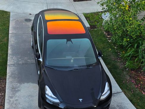 Used 2018 Tesla Model 3 Long Range image 2