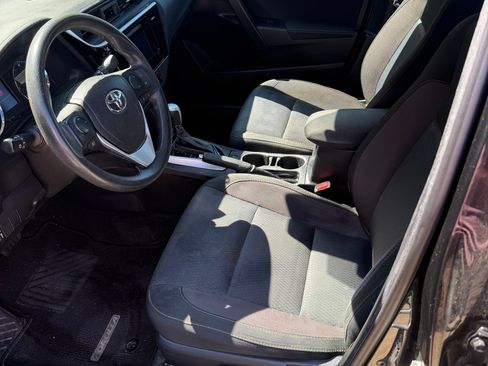 Used 2017 Toyota Corolla LE FWD image 16