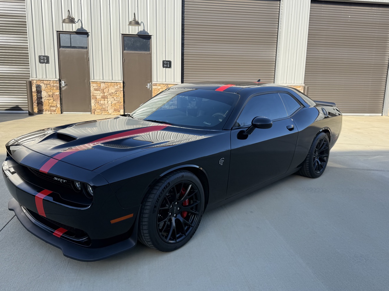 Used 2016 Dodge Challenger SRT Hellcat RWD image 5