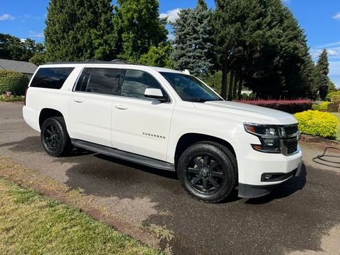 Used 2017 Chevrolet Suburban LT AWD/4WD image 2