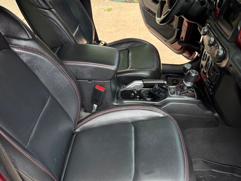 Used 2021 Jeep Wrangler Unlimited Rubicon w/ Safety Group AWD/4WD image 9
