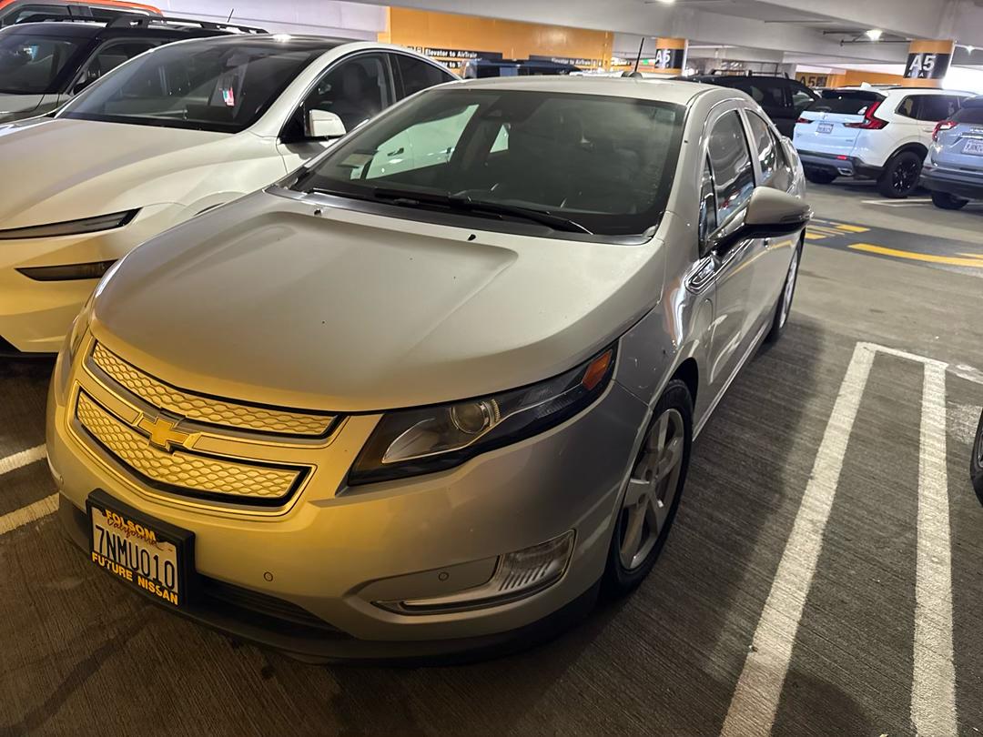 Used 2015 Chevrolet Volt Premium w/ Premium Trim Package FWD image 15