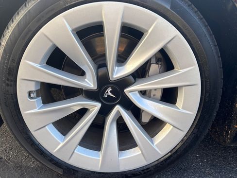 Used 2023 Tesla Model 3 Long Range image 9