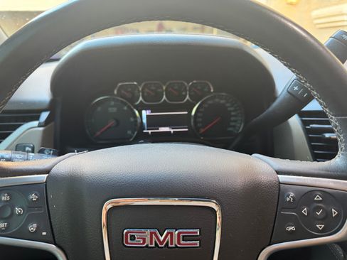 Used 2018 GMC Yukon SLT w/ Open Road Package image 6