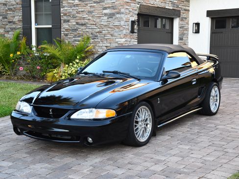 Used 1996 Ford Mustang Cobra image 2
