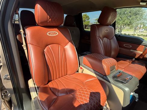 Used 2012 Ford F150 XLT w/ XLT Chrome Pkg image 10